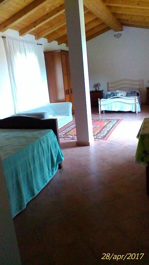 Farm Stay Gli Oleandri Loiri Porto San Paolo Ngoại thất bức ảnh