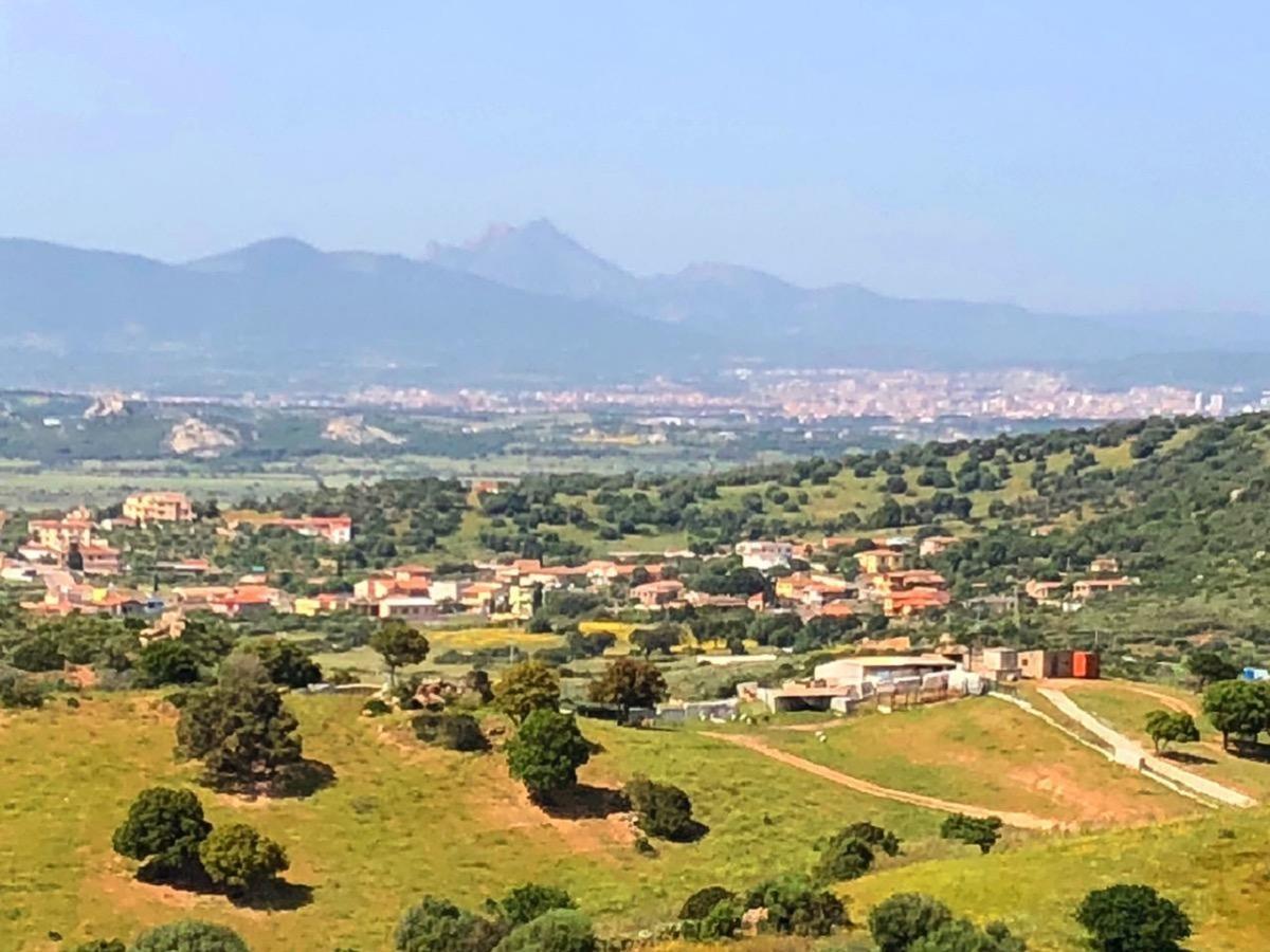 Farm Stay Gli Oleandri Loiri Porto San Paolo Ngoại thất bức ảnh